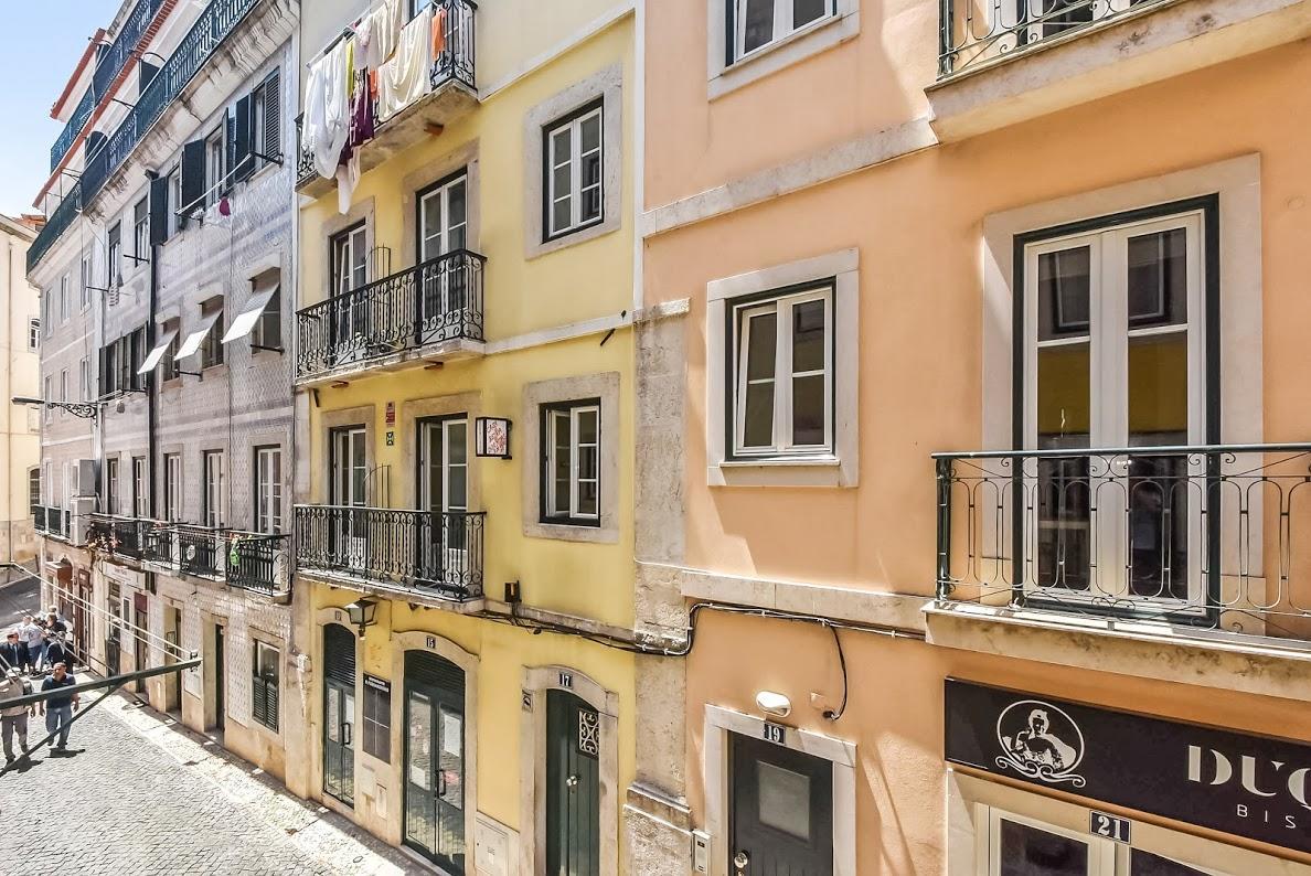 Boutique Apartment Cris Do Carmo Lisbon Exterior photo